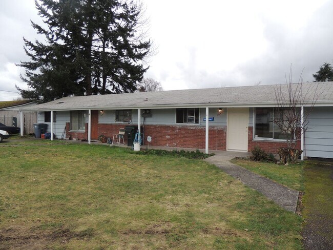 Primary Photo - Parkland Duplex