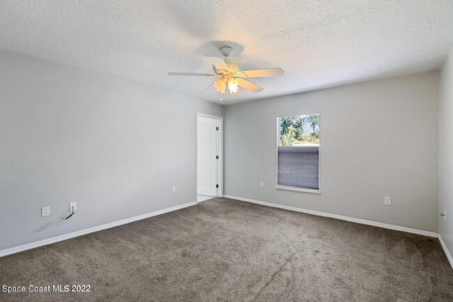 Building Photo - 4055 Navajo Ln