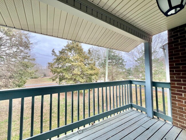 Building Photo - 11187 Harrowfield Rd