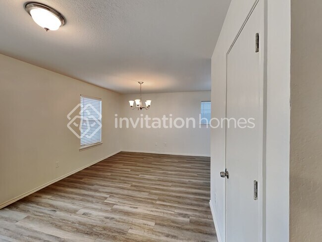 Building Photo - 12502 Aarons Way Dr
