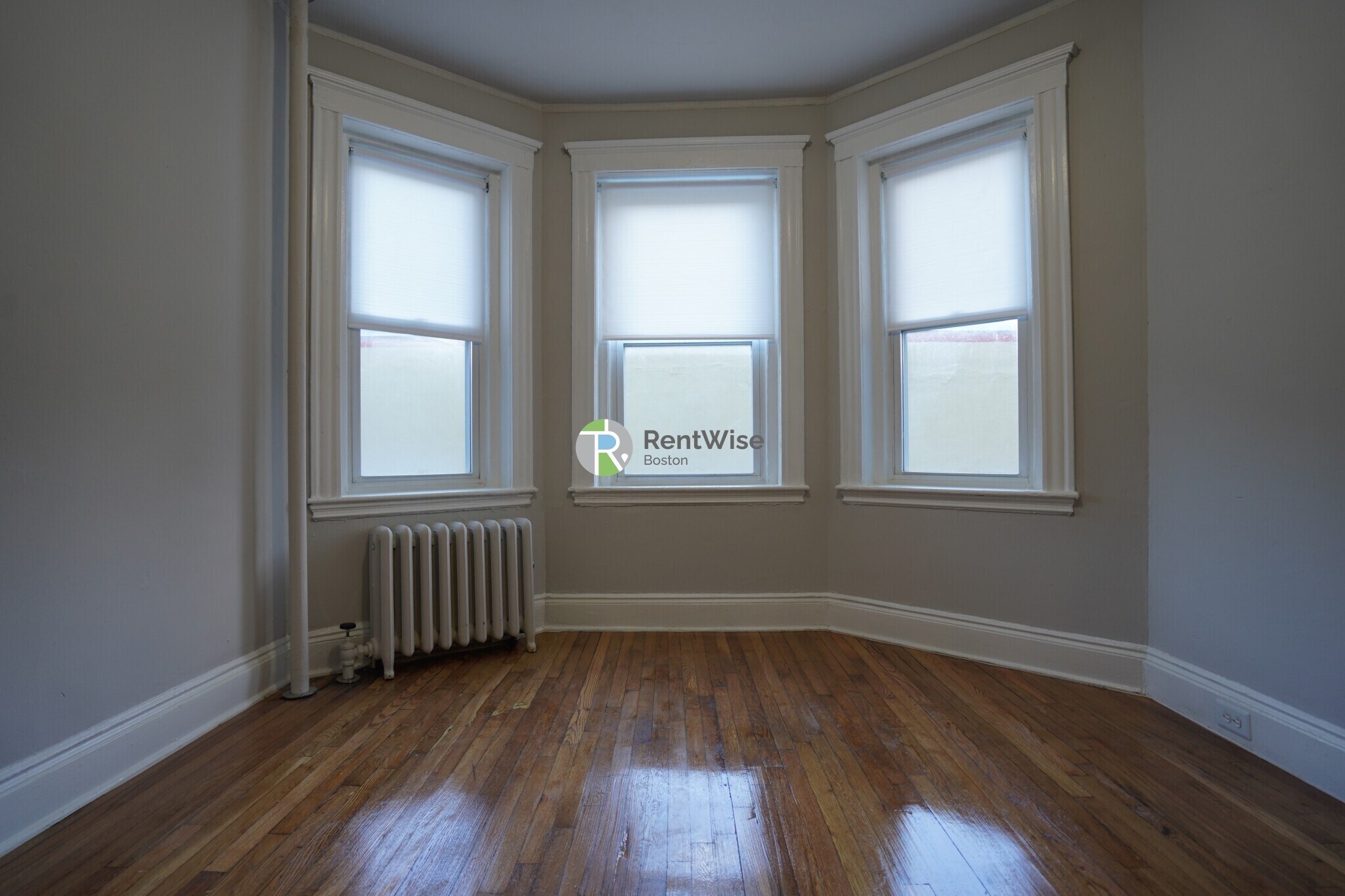 Building Photo - 232 Kelton St