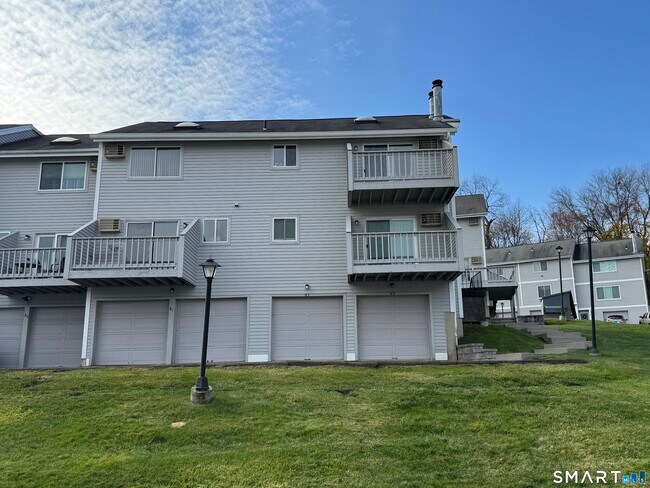 Building Photo - 151 Shelter Rock Rd