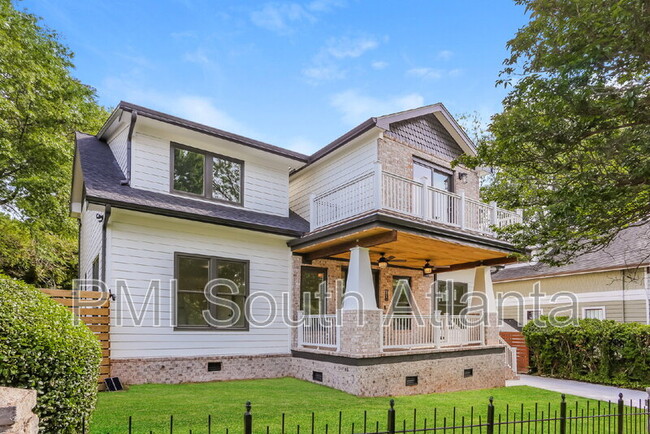 Building Photo - 116 3rd Ave