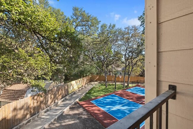 Building Photo - 13702 Yellow Oak Cir