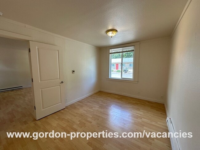 Building Photo - 15032 SE Arista Dr