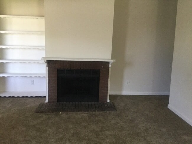 Building Photo - 5209 Napoleon Dr