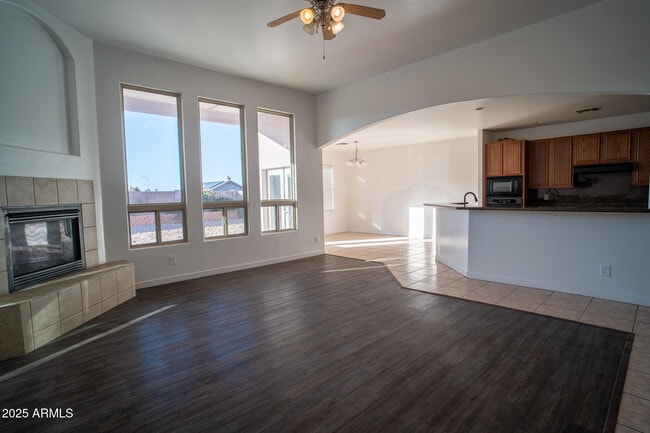 Building Photo - 2599 Copper Sky Dr