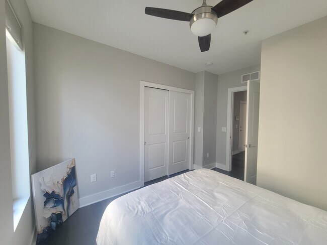 Building Photo - 1020 Pennsylvania Ave