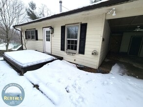 Building Photo - 2 Bedroom Home in Boone