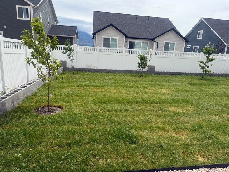Building Photo - 13579 Langdon Dr