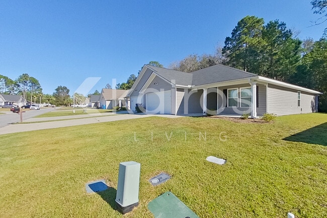 Building Photo - 121 Cottage Grove Rd