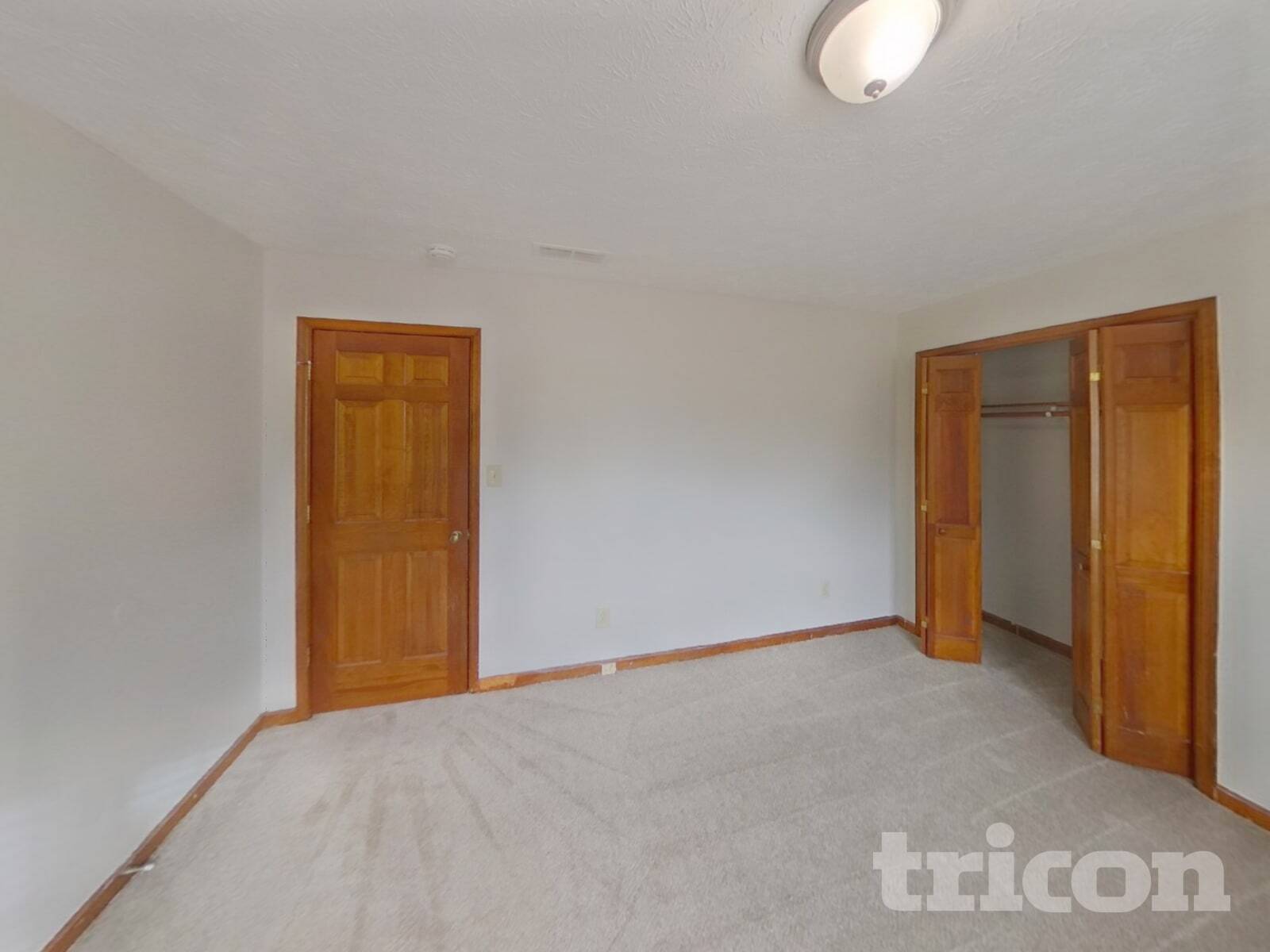 Building Photo - 100 Creekwood Ct