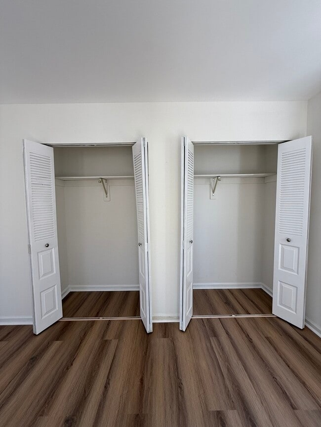 Building Photo - 1434 Mediterranean Ave