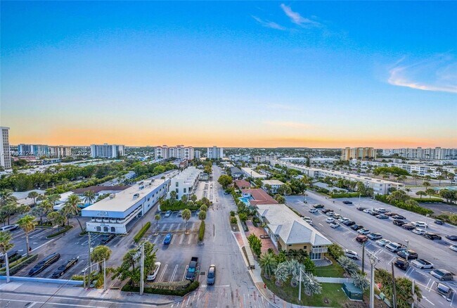 Building Photo - 704 N Ocean Blvd