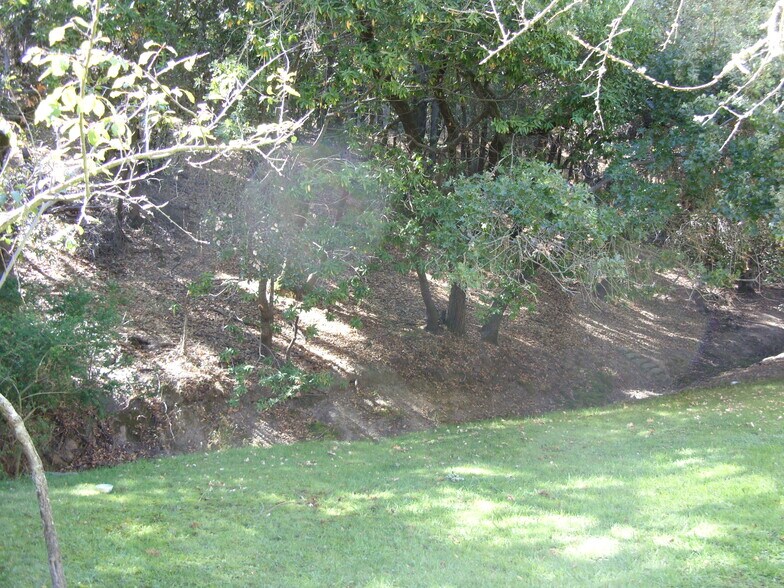 Building Photo - 25 Clay Ct