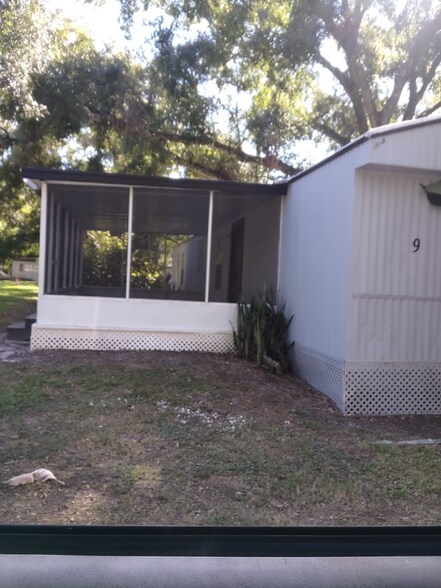 Primary Photo - 15101 N 15th St