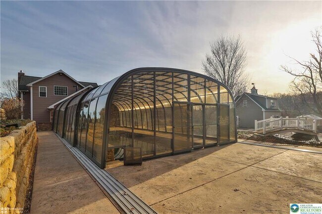 Building Photo - 284 Walker Rd
