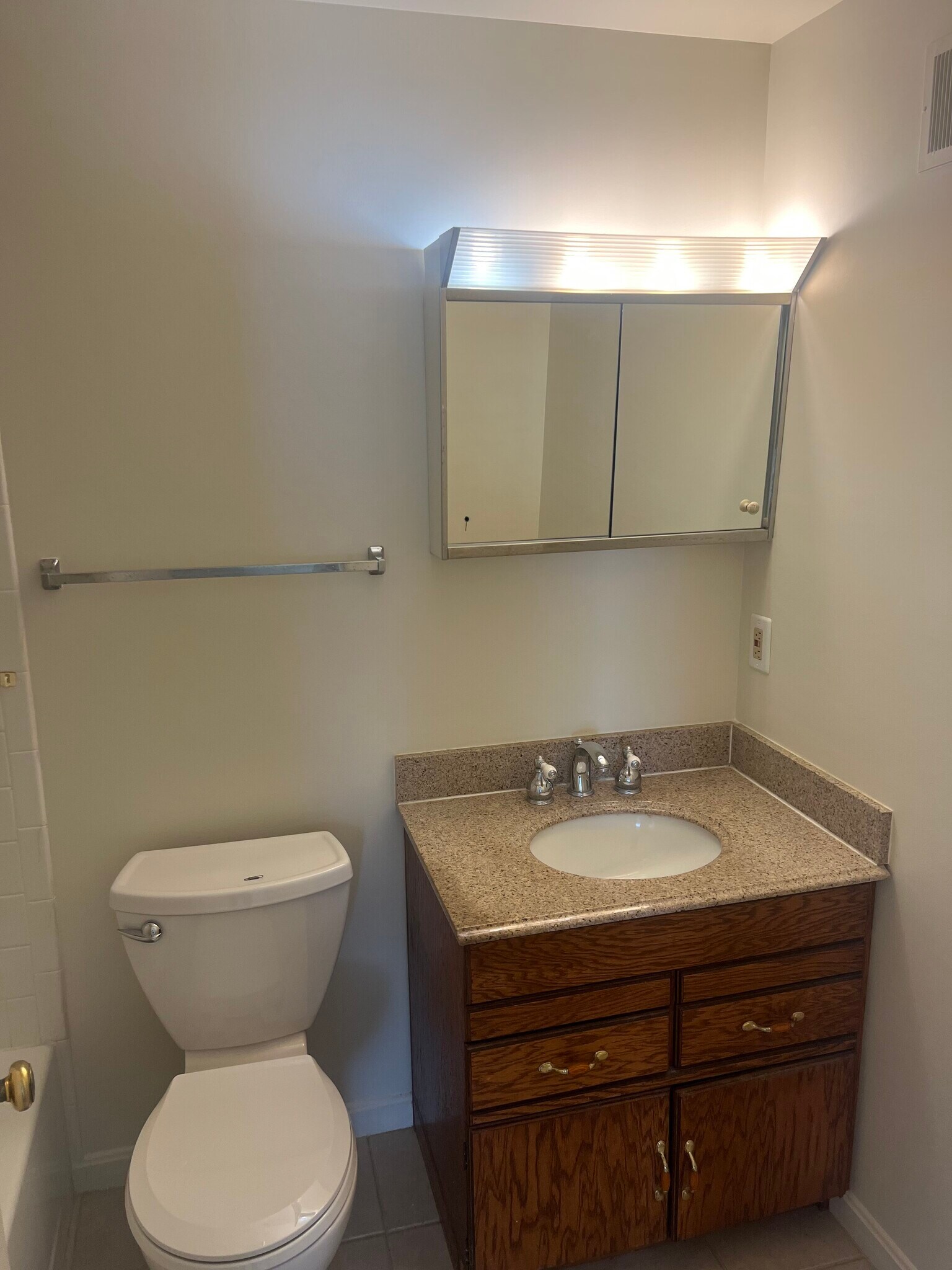 Bathroom in master bedroom - 4351 Pembrook Village Dr