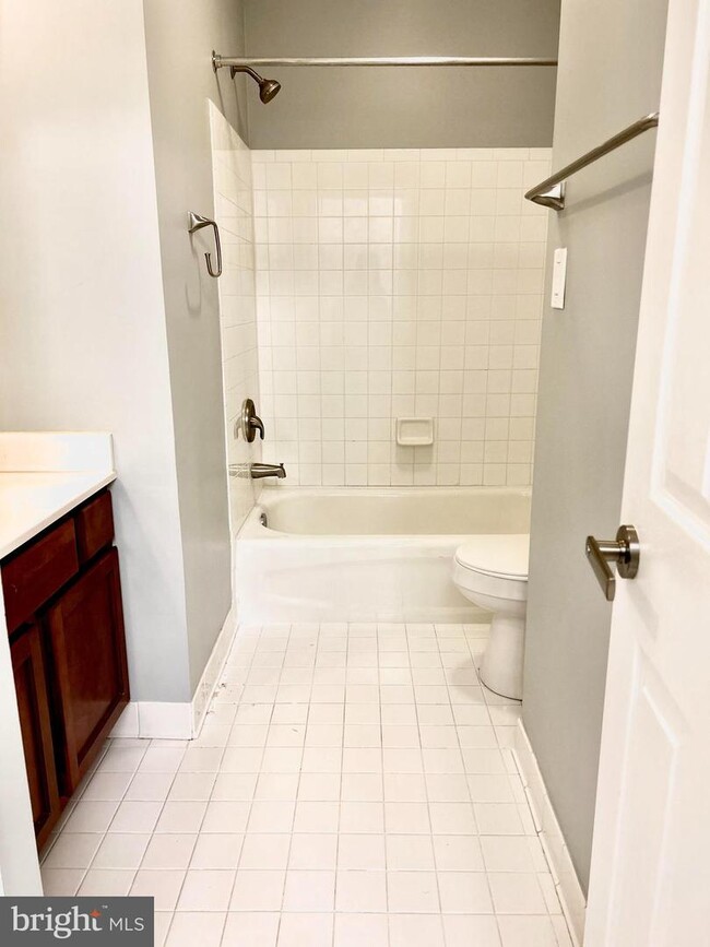 Building Photo - 6702 Percethony Ct