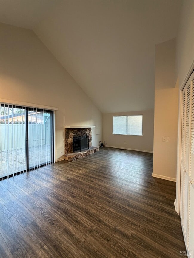 Building Photo - 378 Brey Rd