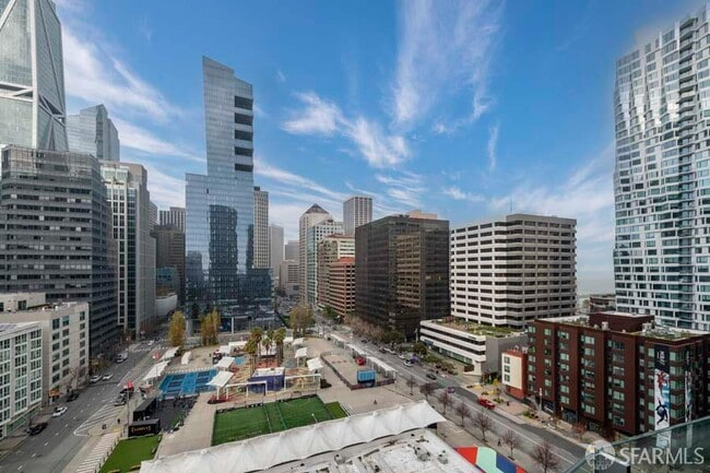 Building Photo - 201 Folsom St