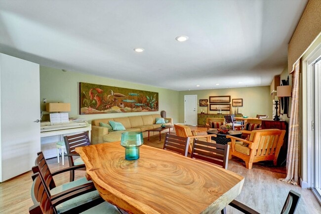 Building Photo - 13561 Table Rock Dr