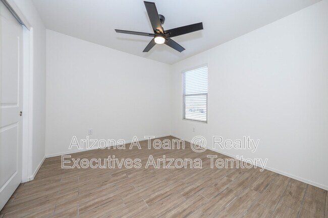 Building Photo - 4639 S Brandywine Dr