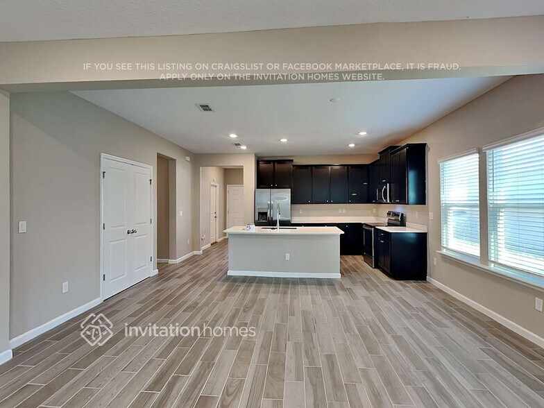 Building Photo - 6760 Hvn Crst Ct