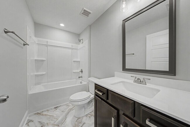 Building Photo - 199 Donegal Dr