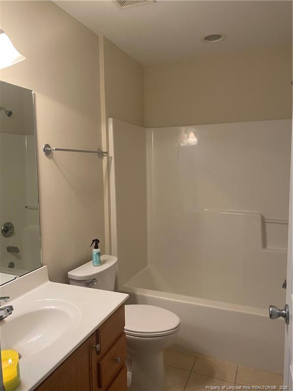 Building Photo - 117 Cottswold Ln