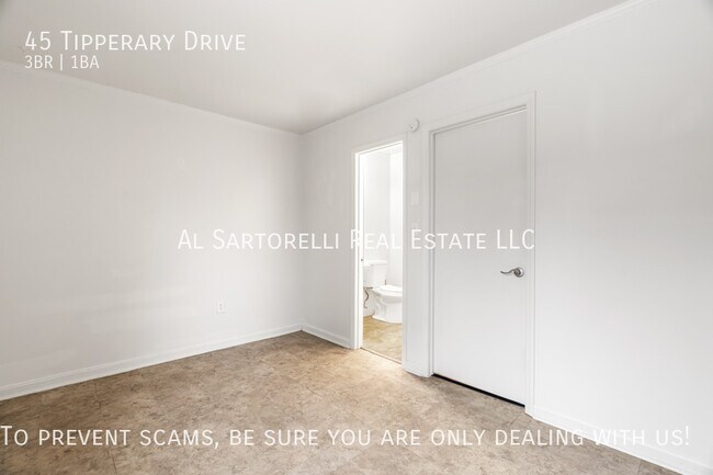 Building Photo - 45 Tipperary Dr