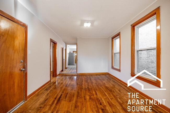 Building Photo - 2040 W Cullerton St