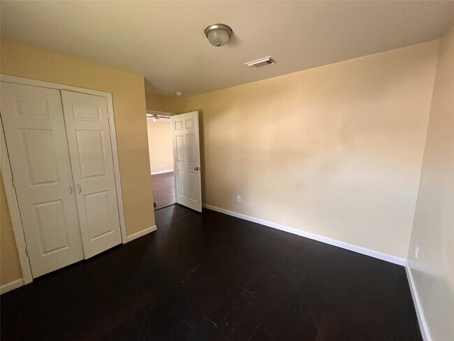 Building Photo - 11842 Greencanyon Dr