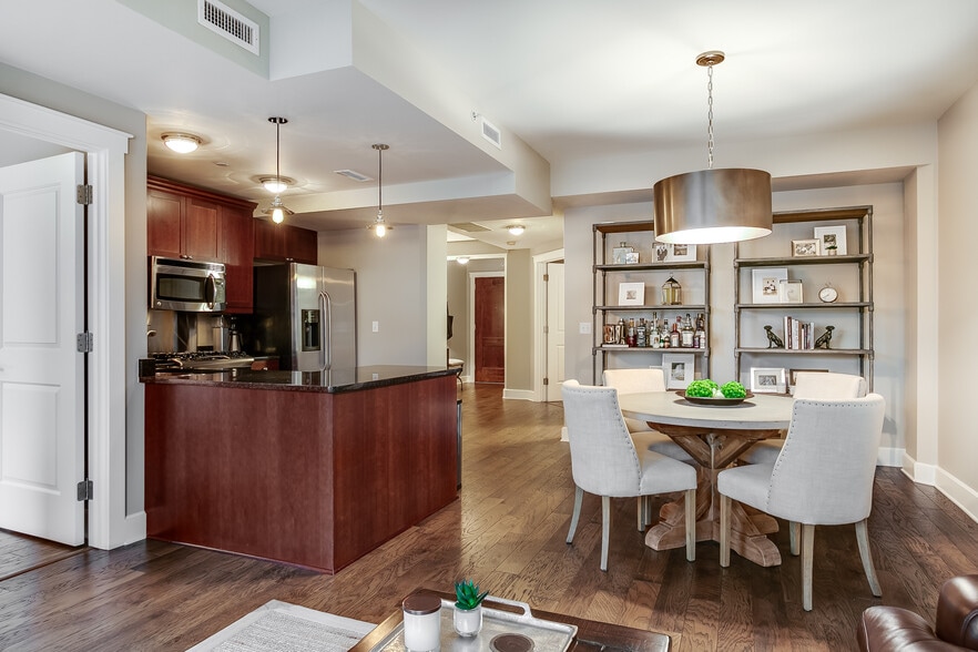 Building Photo - 27 Library St NE