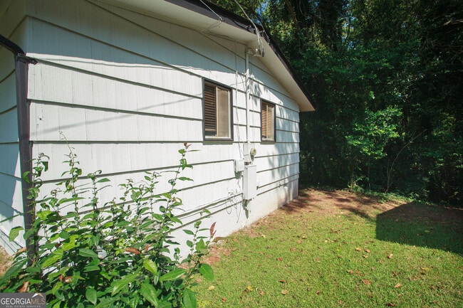 Building Photo - 1750 Denton St
