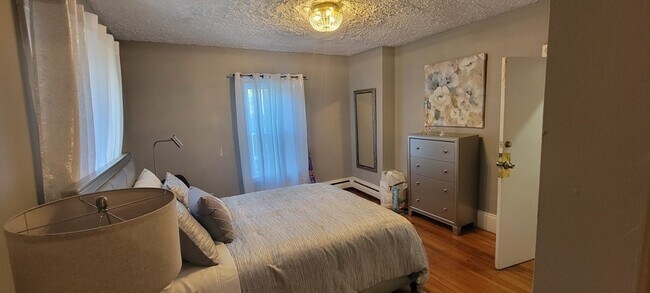 Building Photo - 68 Stanton St