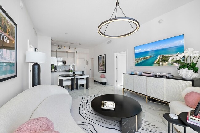 Building Photo - 550 Okeechobee Blvd