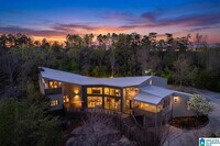 Building Photo - 412 Vesclub Pl