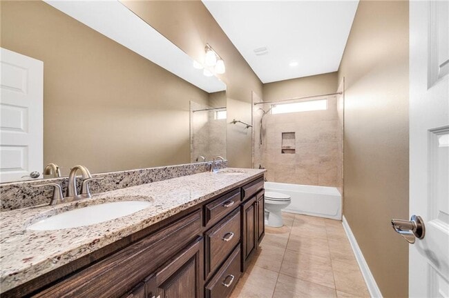 Building Photo - 7817 Hemlock St