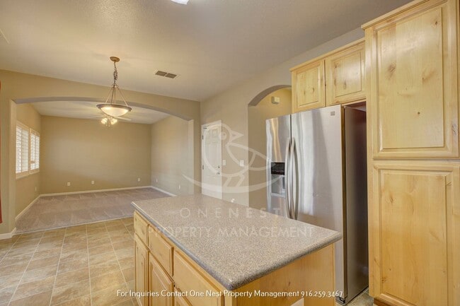 Building Photo - 1385 Black Bear St