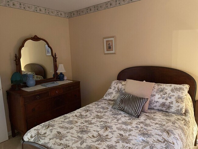 Building Photo - Fully Furnished House In Sandpiper Bay-