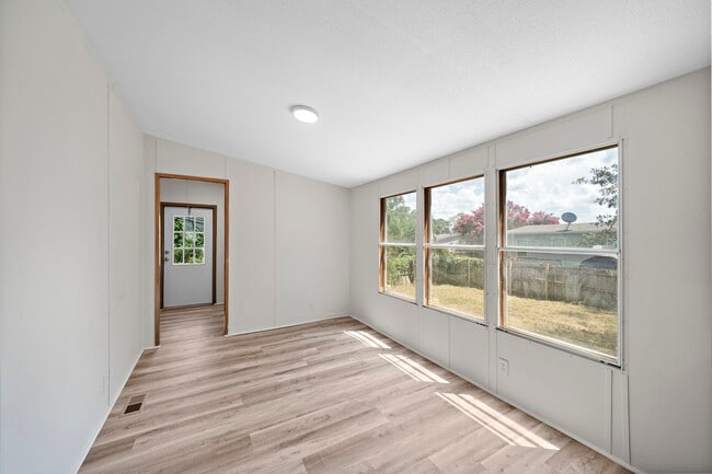 Building Photo - 16482 Pisces Rd