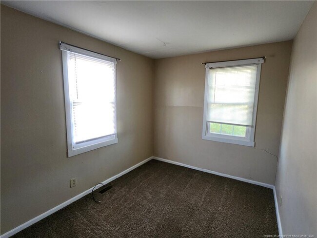 Building Photo - 1347 Levy Dr