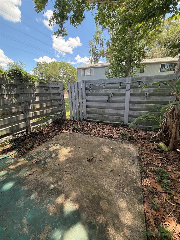 Building Photo - 3600 SW 19th Ave