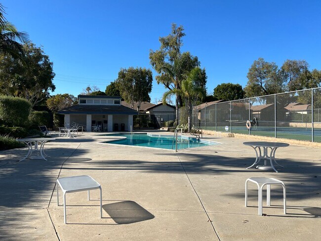 Building Photo - 4955 Galano Dr