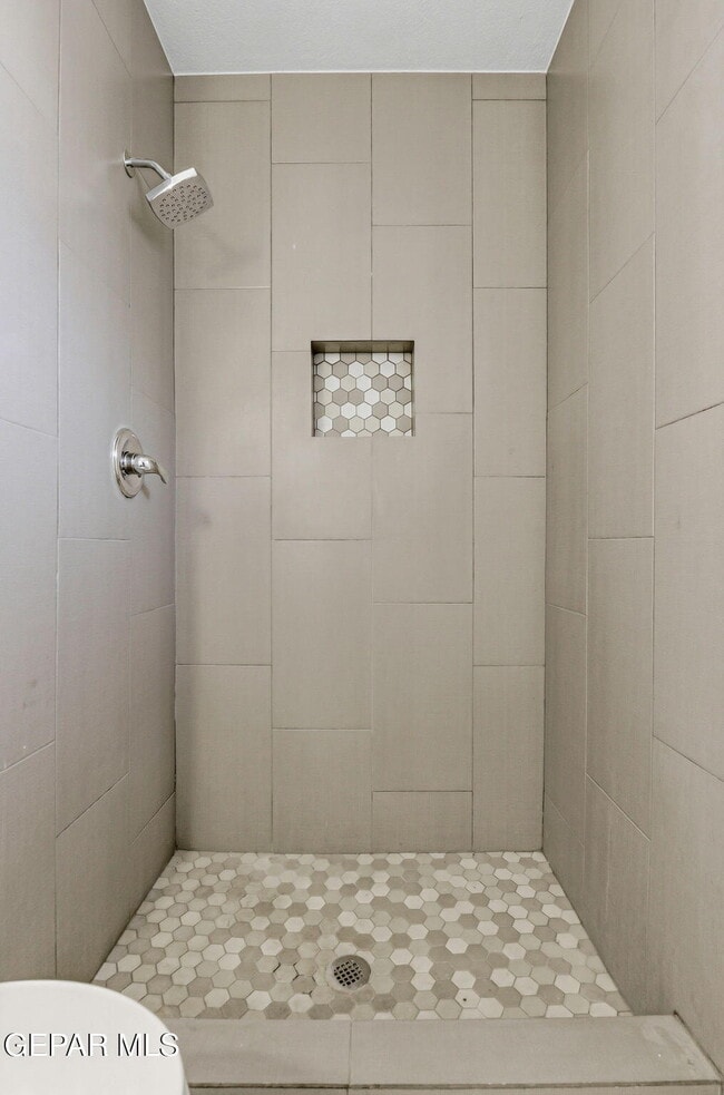 Building Photo - 5609 Van Horn Dr