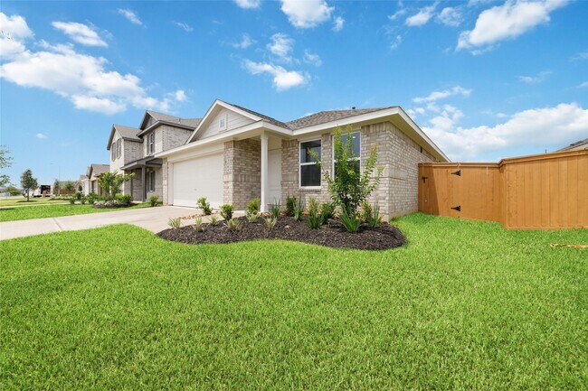 Building Photo - 3064 Huntersville Dr