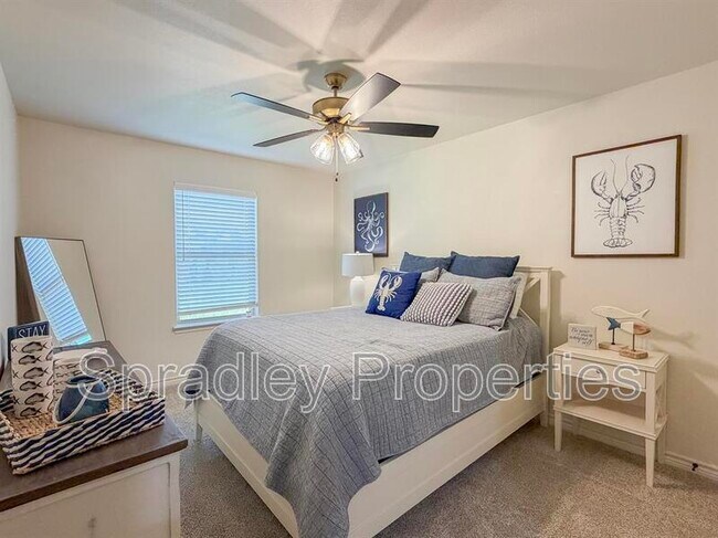 Building Photo - 1404 Rita Blanca Ct