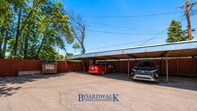 Building Photo - 161 Beryl Ave