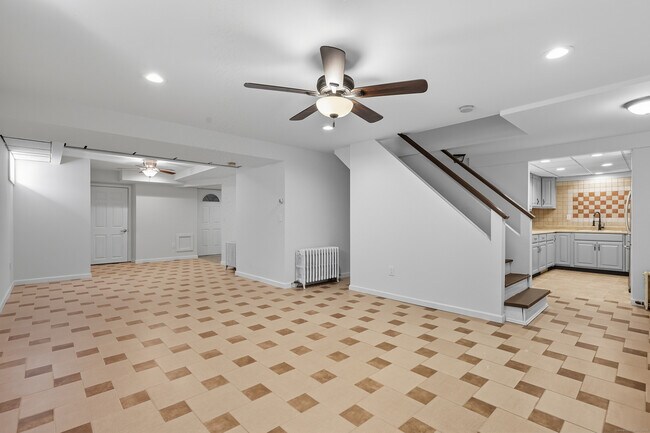 Building Photo - 142 Wolcott St